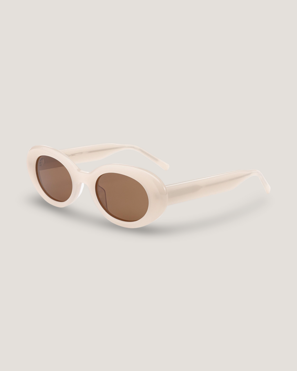 RIVIERA - MILK WHITE